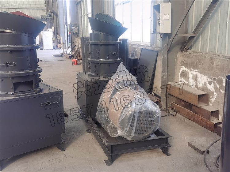 牛糞平模擠壓造粒機(jī)