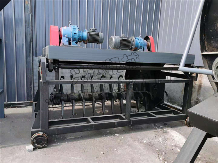 蔬菜渣槽式翻拋機(jī)