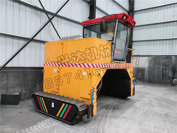 蔬菜渣履帶翻拋機(jī)