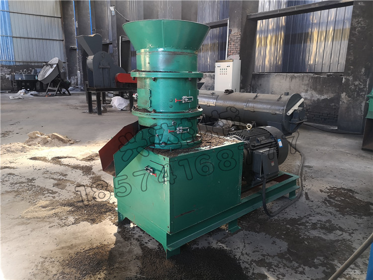 無烘干平模擠壓造粒機(jī)