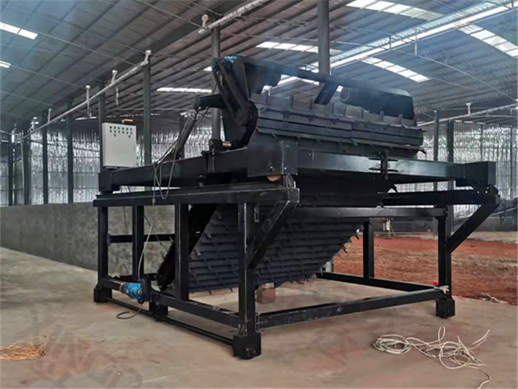 加工雞糞有機(jī)肥鏈板翻拋機(jī)