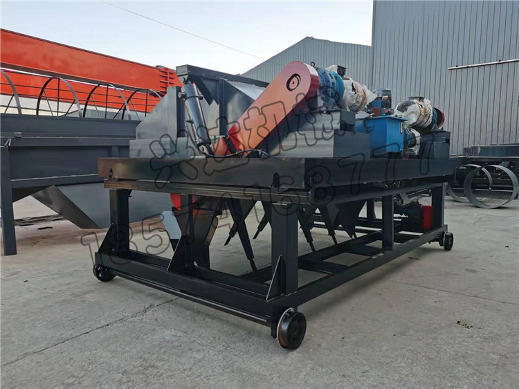 羊糞加工有機(jī)肥液壓槽式翻拋機(jī)