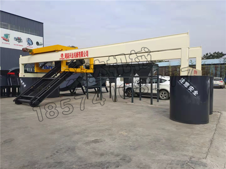中藥渣加工有機(jī)肥鏈板翻拋機(jī)