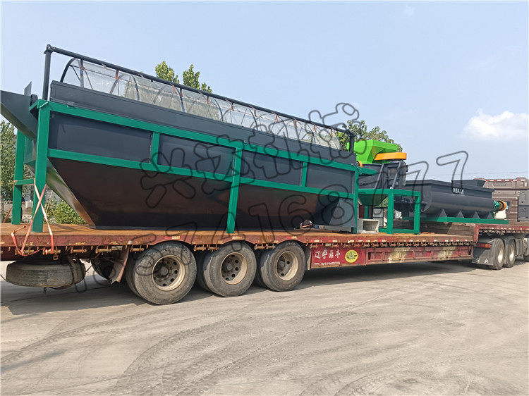 山東五萬噸粉劑生產(chǎn)線發(fā)貨現(xiàn)場