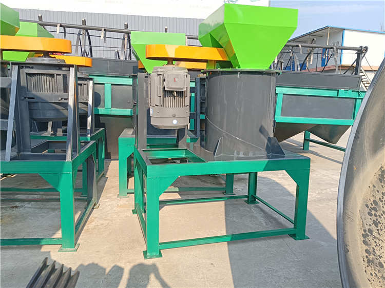 菌種粉碎設(shè)備秸稈羊糞破碎物料立式粉碎機