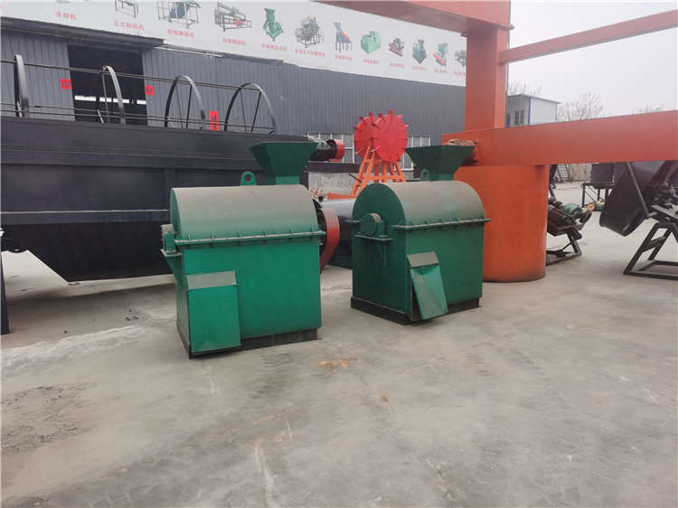 臥式半濕物料粉碎機做有機肥料常用設(shè)備