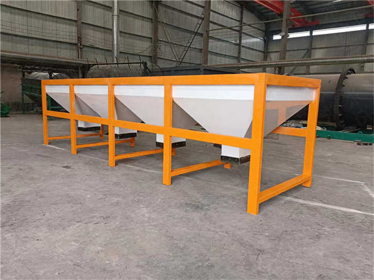 自動配料倉多功能原料儲存?zhèn)}有機肥生產線混合輸料設備