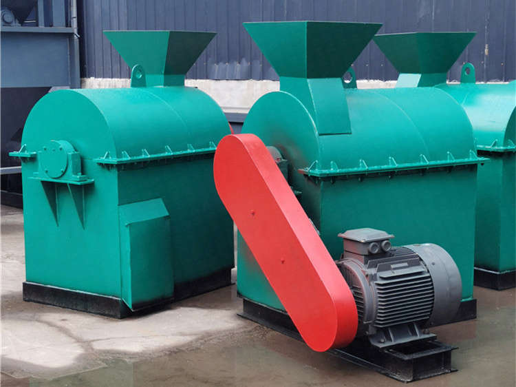 臥式有機(jī)肥半濕物料粉碎機(jī)濕料打碎不堵機(jī)