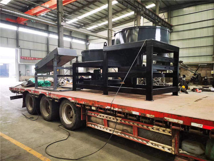 有機肥顆粒整改肥料設(shè)備雙級拋圓機發(fā)貨現(xiàn)場