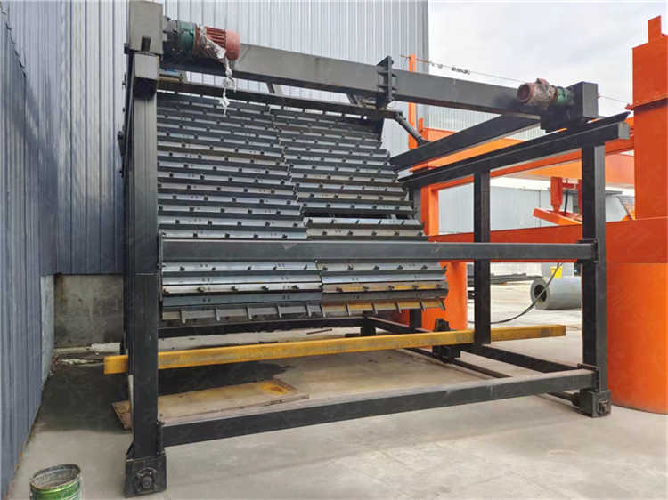 鏈板式發(fā)酵翻堆機 雞糞復(fù)合肥腐熟翻拋機 生物有機肥設(shè)備廠家