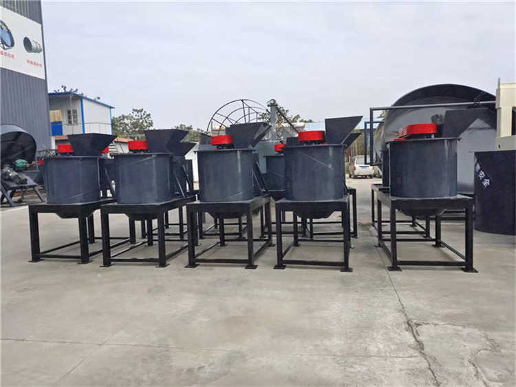 草炭粉碎加工有機(jī)肥設(shè)備 立式粉碎機(jī) 羊糞牛糞破碎機(jī)