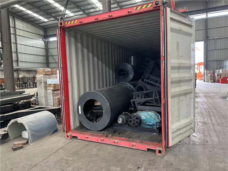 出口安哥拉年產(chǎn)2萬噸,免烘干造粒有機(jī)肥生產(chǎn)線發(fā)貨