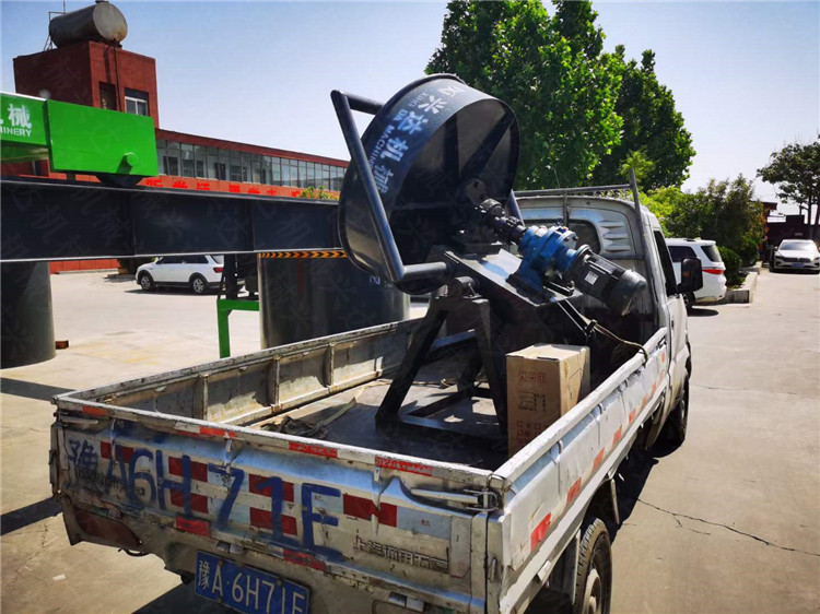 500實驗室圓盤造粒機發(fā)貨現(xiàn)場