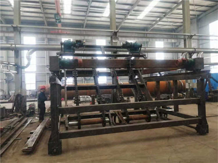 4米鏈板翻拋機(jī) 有機(jī)肥牛糞翻耙機(jī) 興達(dá)有機(jī)肥發(fā)酵設(shè)備生產(chǎn)加工現(xiàn)場(chǎng)