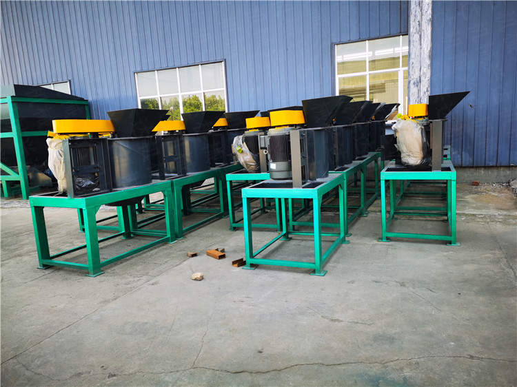 有機(jī)肥生產(chǎn)線粉碎設(shè)備 小型立式有機(jī)肥粉碎機(jī) 發(fā)酵雞糞豬糞粉碎設(shè)備